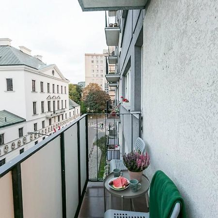 Piekne, Przestronne Mieszkanie Przy Placu Teatralnym. Varşovia Exterior foto